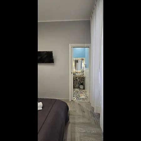 Duomo View 4* Neapel